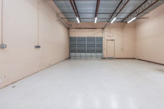 3115 NW 10th Ter, Oakland Park, FL à louer Photo intérieure– Image 1 sur 7