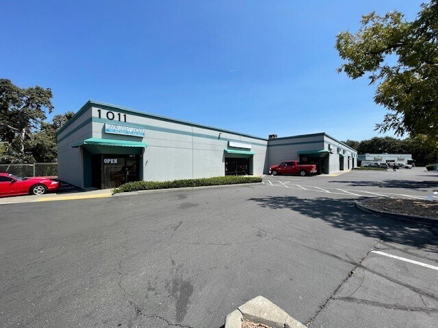 1011-1021 Mason St, Vacaville, CA à louer - Photo de l’immeuble – Image 2 sur 7