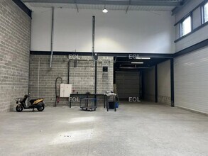 Local d’activités dans Cormeilles-en-Parisis à louer Photo intérieure– Image 2 sur 7