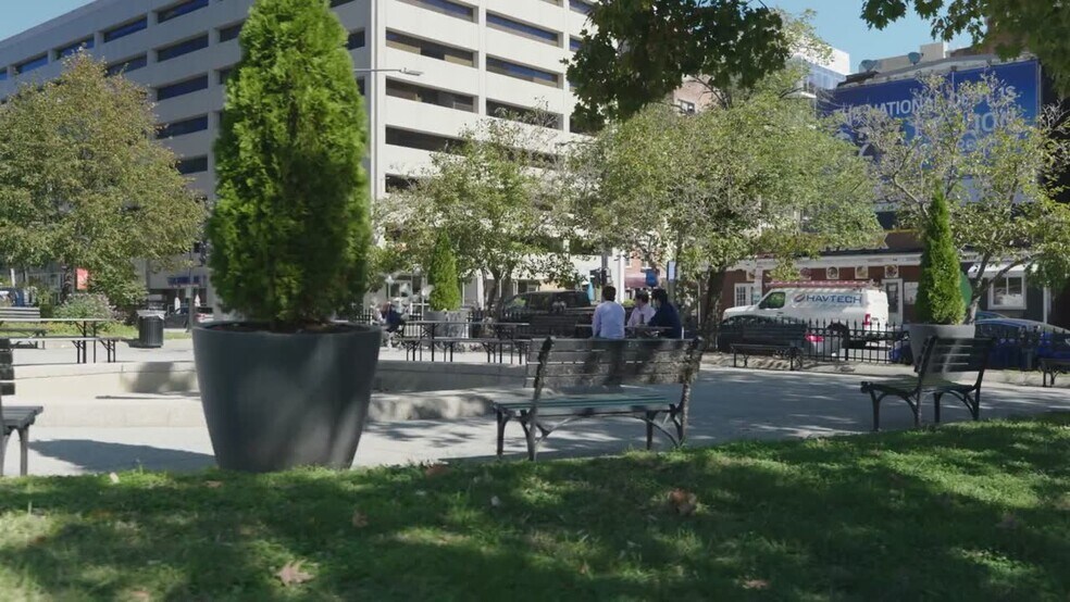 1919 Pennsylvania Ave NW, Washington, DC à louer - Vidéo sur l’annonce professionnelle – Image 2 sur 20