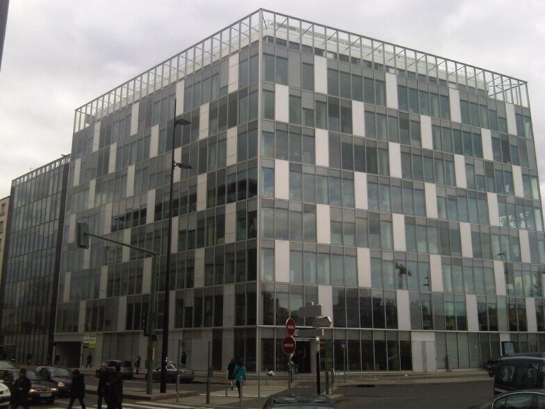 Bureau dans Arcueil à louer - Photo de l’immeuble – Image 2 sur 2