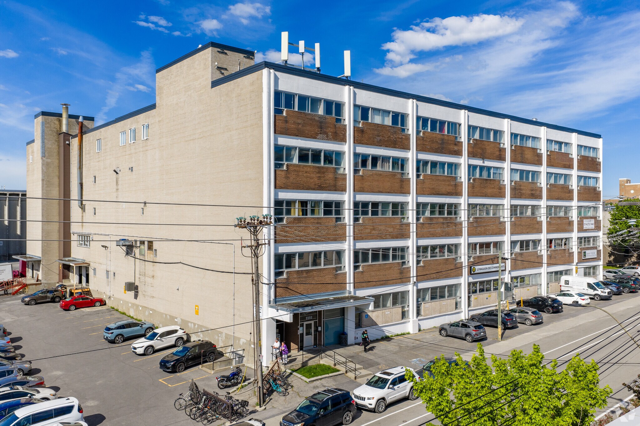 5550 Rue Fullum, Montréal, QC à louer Photo de l’immeuble– Image 1 sur 18