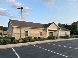 Plus de détails pour 2 Emma Ln, Clifton Park, NY - Bureau/Médical à louer