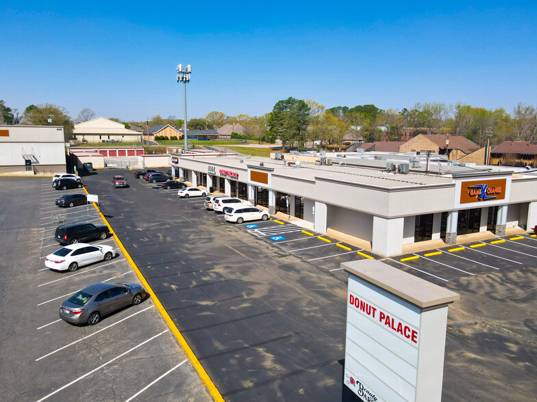 4007 S Broadway Ave, Tyler, TX à louer - Photo de l’immeuble – Image 3 sur 5