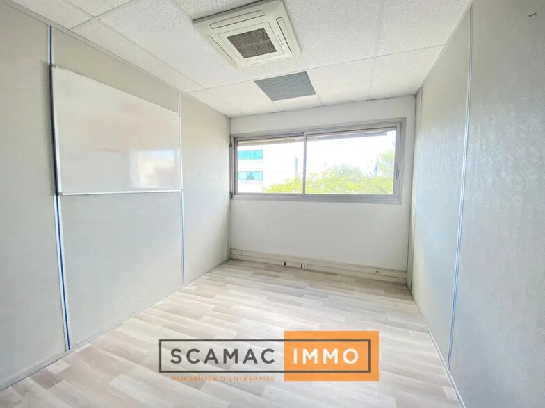 Bureau dans Aix-en-Provence à louer - Photo intérieure – Image 3 sur 9