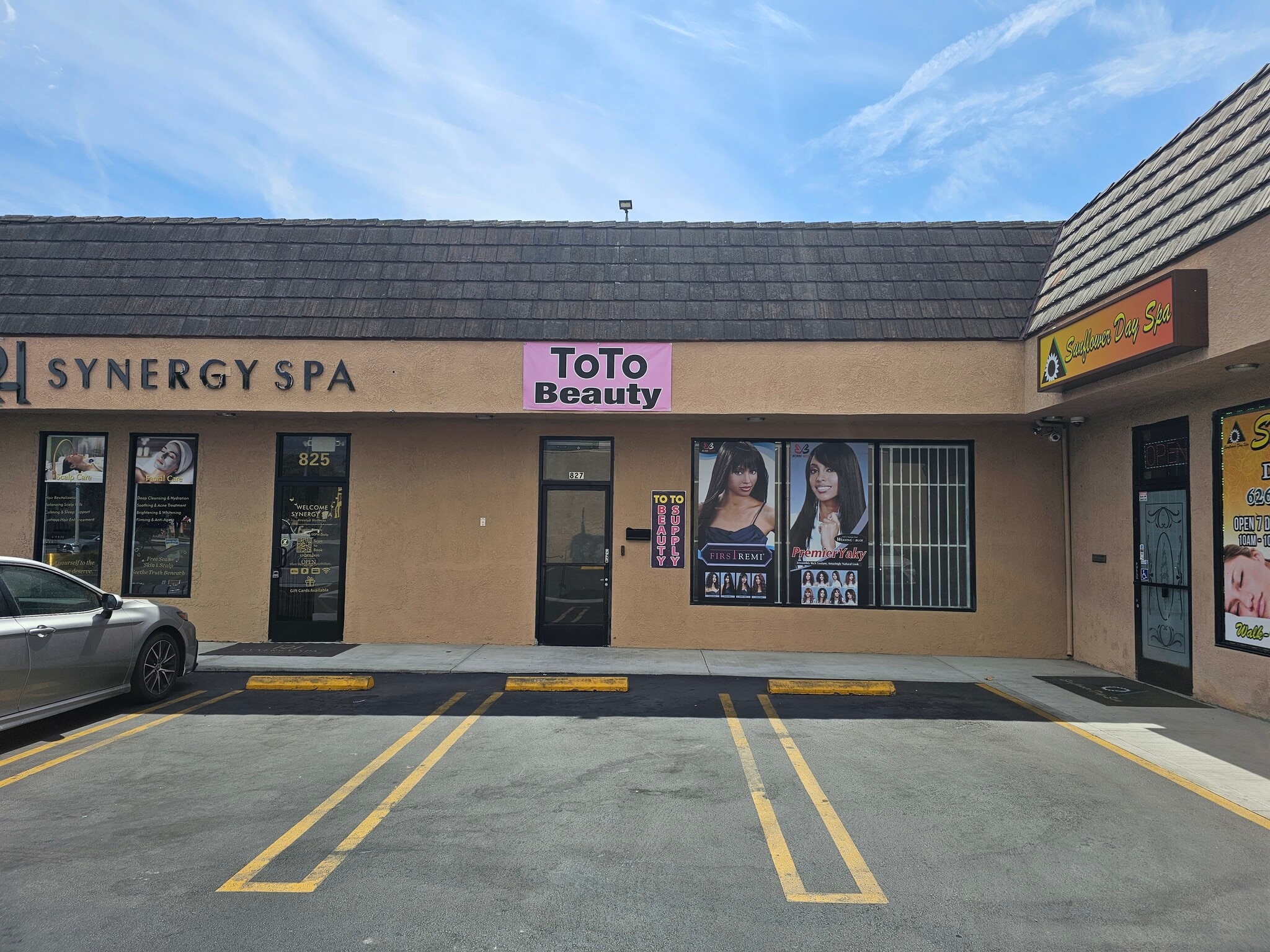 825-829 N Lake Ave, Pasadena, CA à louer Photo intérieure– Image 1 sur 9