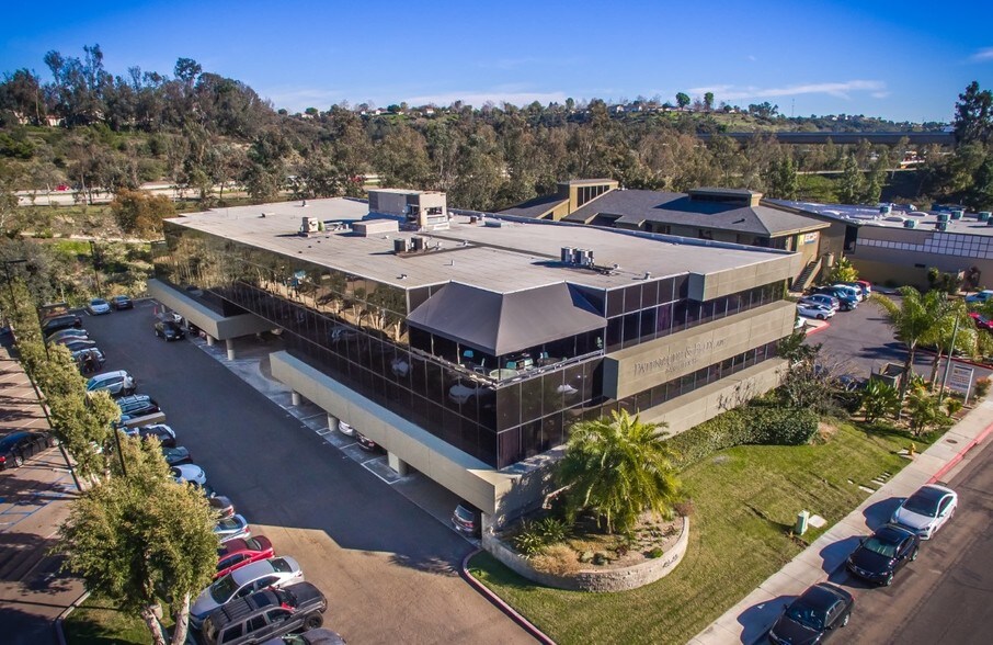 4545 Murphy Canyon Rd, San Diego, CA à vendre - Photo de l’immeuble – Image 2 sur 14