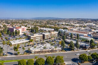 25 S Raymond Ave, Alhambra, CA - Vue aérienne  vue de carte