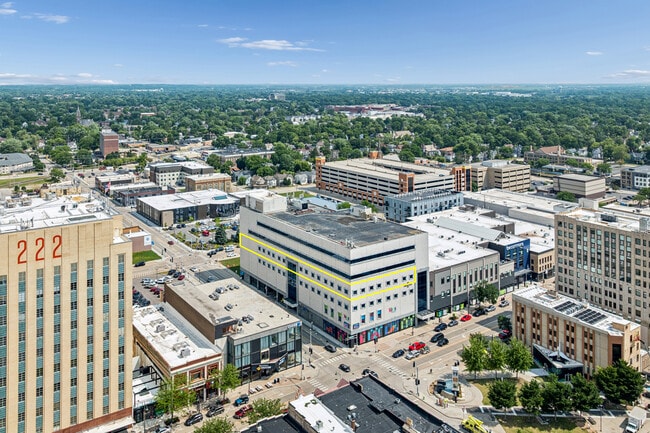 Plus de détails pour Lender-Owned Office Condo Portfolio – Bureau, Bureau/Local commercial aux enchères, Appleton, WI