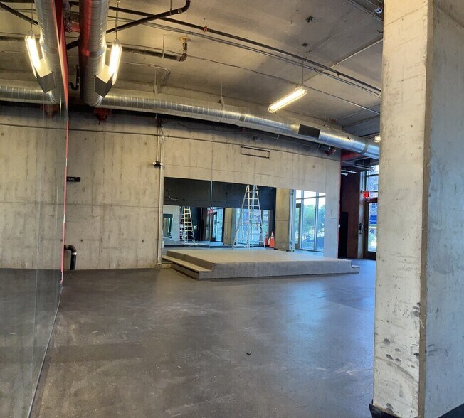 353 E Bonneville Ave, Las Vegas, NV à vendre - Photo de l’immeuble – Image 3 sur 15