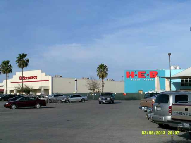 613 Expressway 77, Harlingen, TX à louer Photo de l’immeuble– Image 1 sur 31