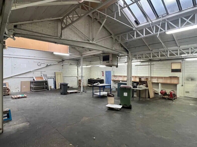 3/5 Avenue Du Fort, Montrouge à vendre - Photo de l’immeuble – Image 3 sur 25