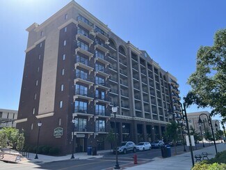 Plus de détails pour 106 N Water St, Wilmington, NC - Logement à vendre