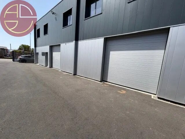 Plus de détails pour Industriel/Logistique à louer