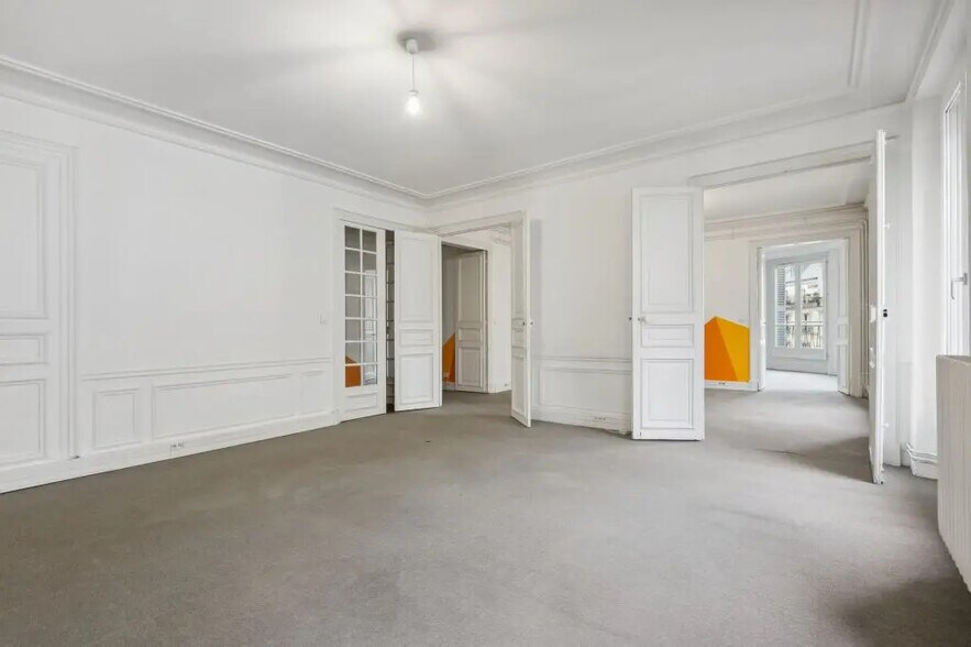 29 Rue Drouot, Paris à louer - Photo de l’immeuble – Image 1 sur 7