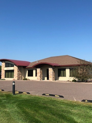 2850 Decker Dr, Rice Lake, WI à vendre - Photo principale – Image 2 sur 26