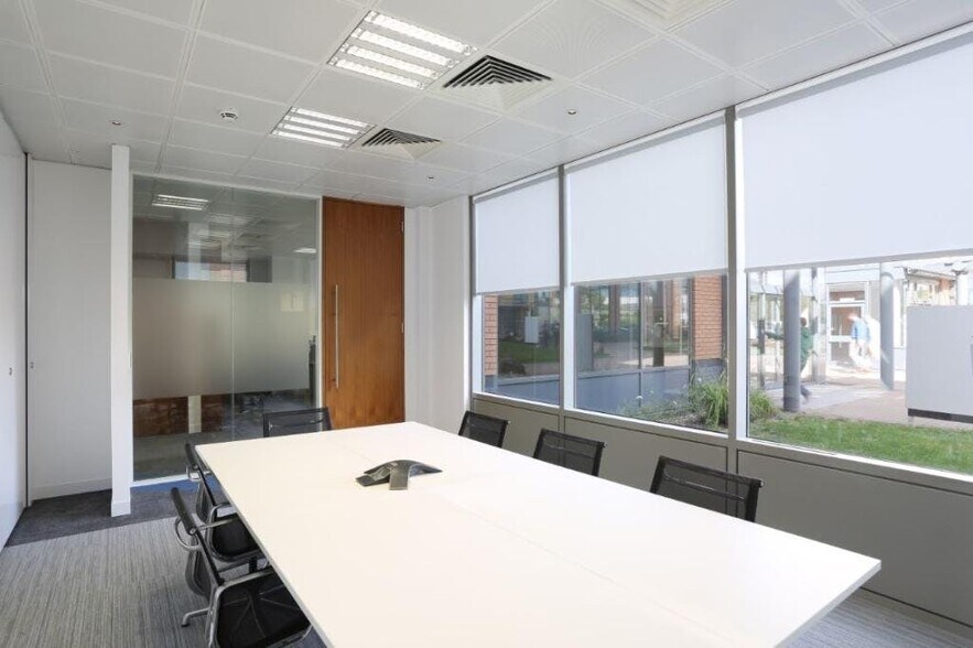 3 Waterside Dr, Reading à louer - Photo intérieure – Image 3 sur 4