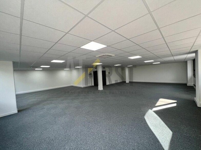 Bureau dans Valbonne à louer - Photo intérieure – Image 3 sur 8