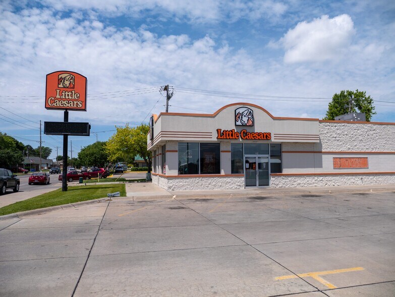 221 W 39th St, Kearney, NE à louer - Photo de l’immeuble – Image 3 sur 11