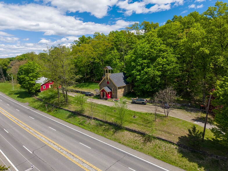 5768-5774 Albany Post Rd, Rhinebeck, NY à vendre - Photo de l’immeuble – Image 2 sur 32