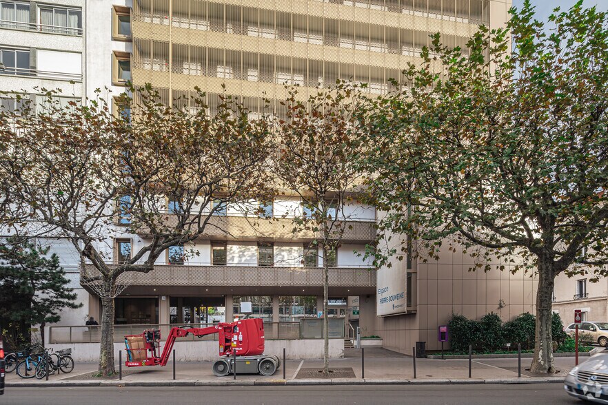 70 Rue De Fontenay, Vincennes à louer - Photo de l’immeuble – Image 2 sur 2