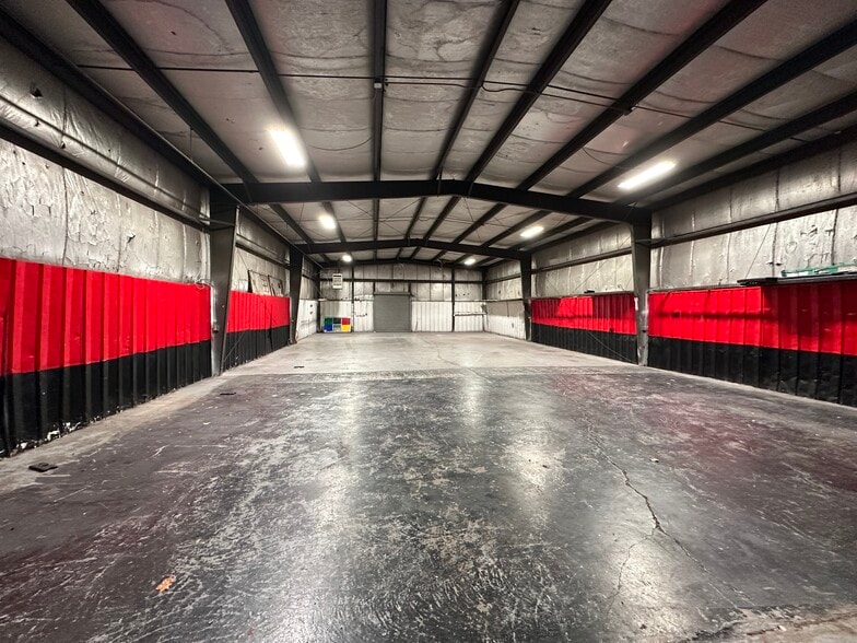 5042 Memory Hill Dr, Charleston, WV à vendre - Photo de l’immeuble – Image 2 sur 8