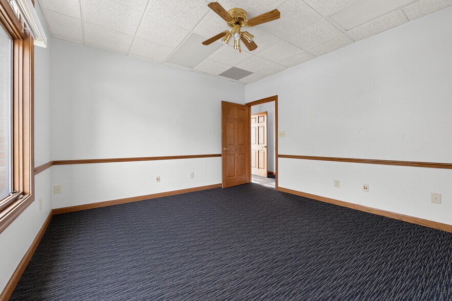 200 N Emerson Ave, Greenwood, IN à louer - Photo intérieure – Image 3 sur 6