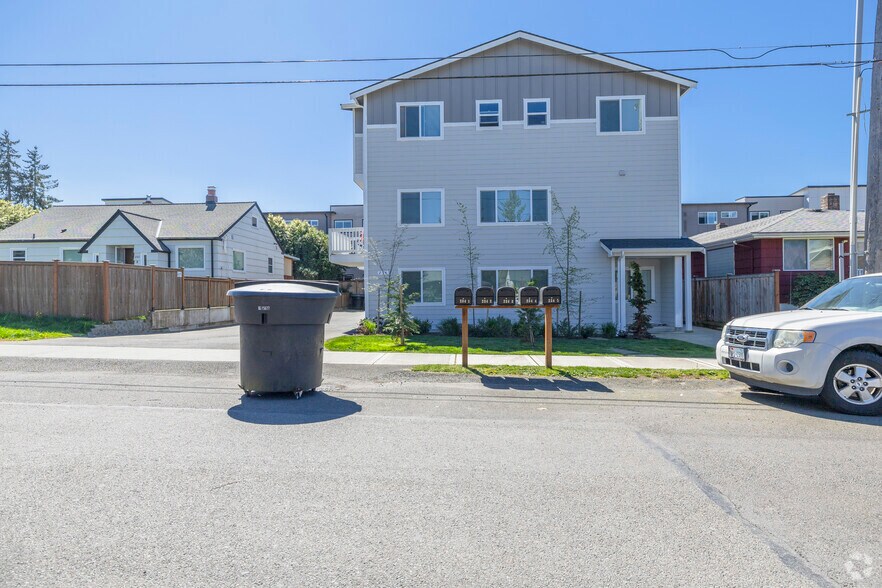234 S 70th St, Tacoma, WA à vendre - Photo de l’immeuble – Image 2 sur 14