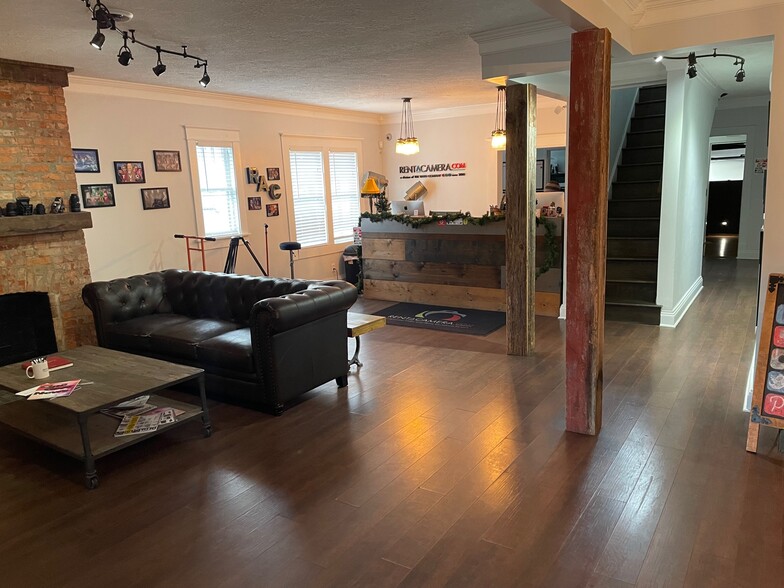 2605 Westwood Dr, Nashville, TN à louer - Photo de l’immeuble – Image 3 sur 13