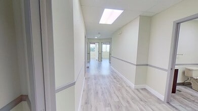 1725 N University Dr, Coral Springs, FL à louer Photo intérieure– Image 2 sur 9