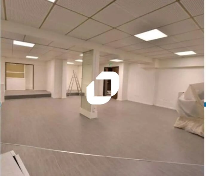 Bureau dans Paris à louer - Photo de l’immeuble – Image 2 sur 6