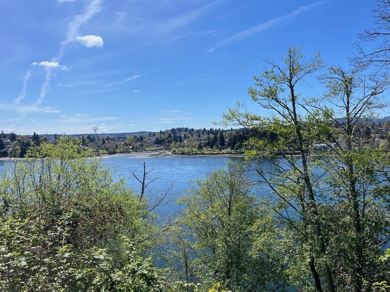 1943 Wheaton Way, Bremerton, WA à vendre - Photo de l’immeuble – Image 3 sur 12