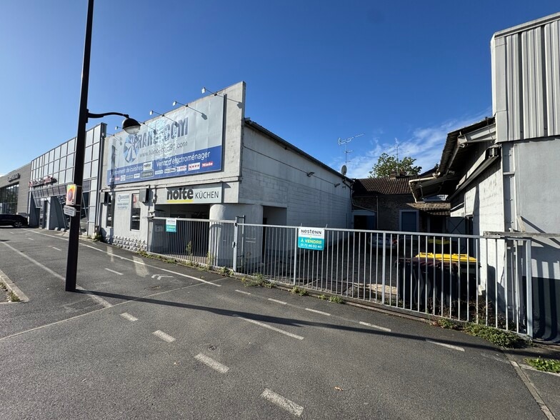 95 Avenue Du Général De Gaulle, Viry-Châtillon à vendre - Photo de l’immeuble – Image 2 sur 7