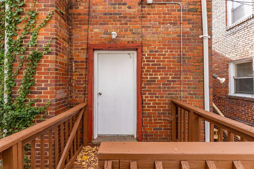 337 Delafield Plz NW, Washington, DC à vendre - Photo de l’immeuble – Image 2 sur 42