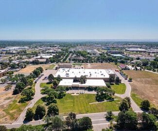 Plus de détails pour 12300 Grant St, Thornton, CO - Industriel/Logistique à vendre