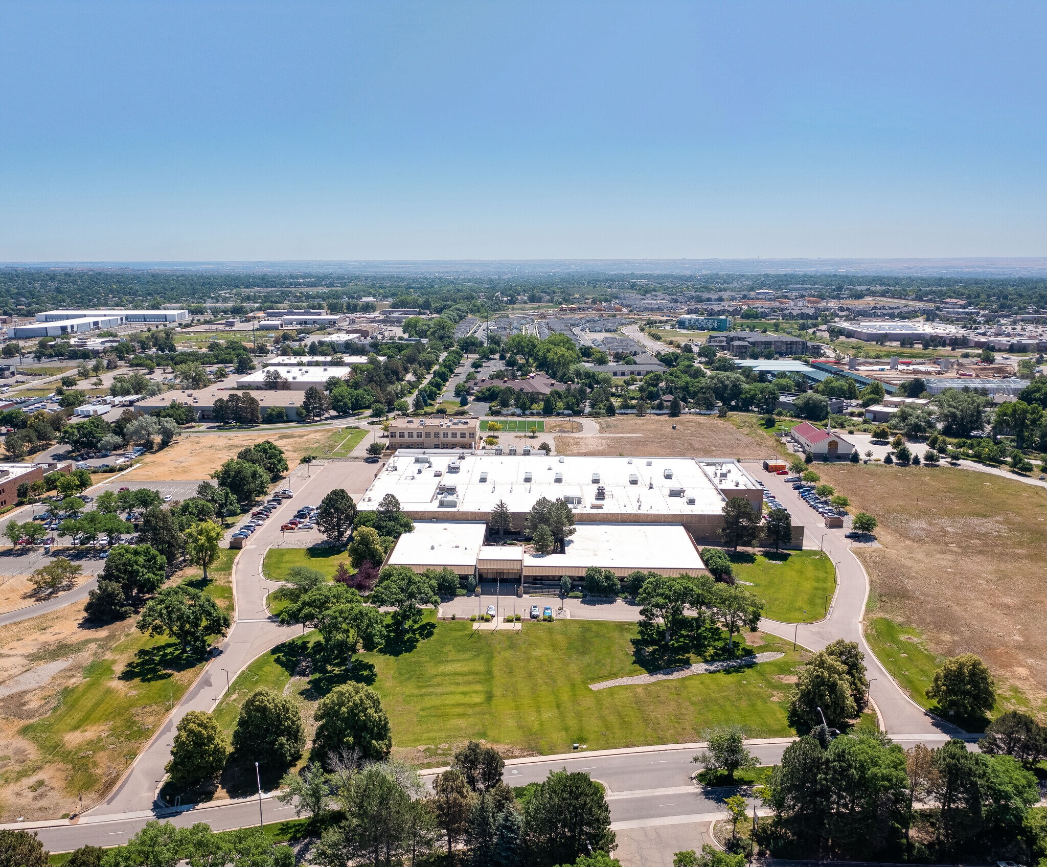 12300 Grant St, Thornton, CO à vendre Photo principale– Image 1 sur 39