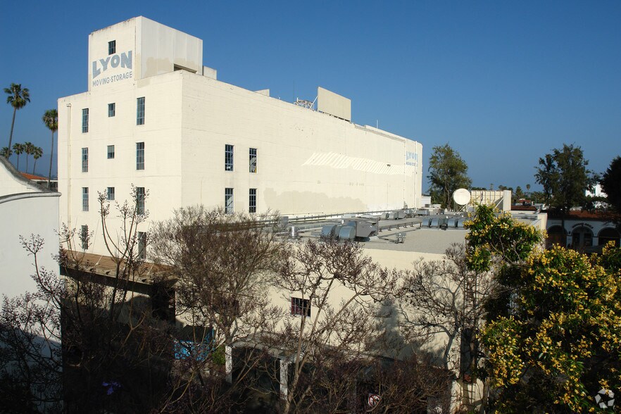 27 E Cota St, Santa Barbara, CA à louer - Photo de l’immeuble – Image 2 sur 27