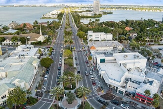 462 John Ringling Blvd, Sarasota, FL à louer Photo de l’immeuble– Image 2 sur 7