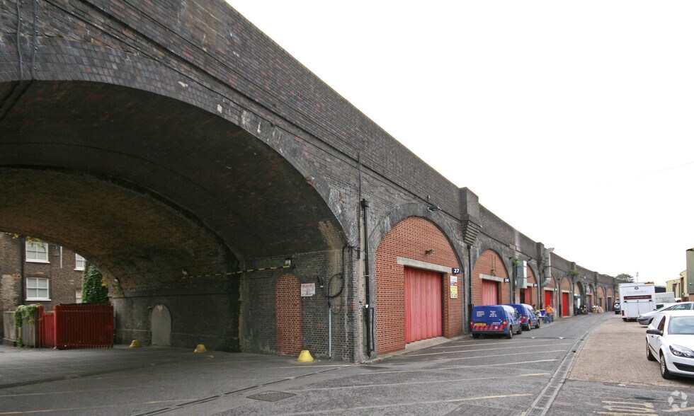 Broughton St, Londres à louer - Photo de l’immeuble – Image 2 sur 11