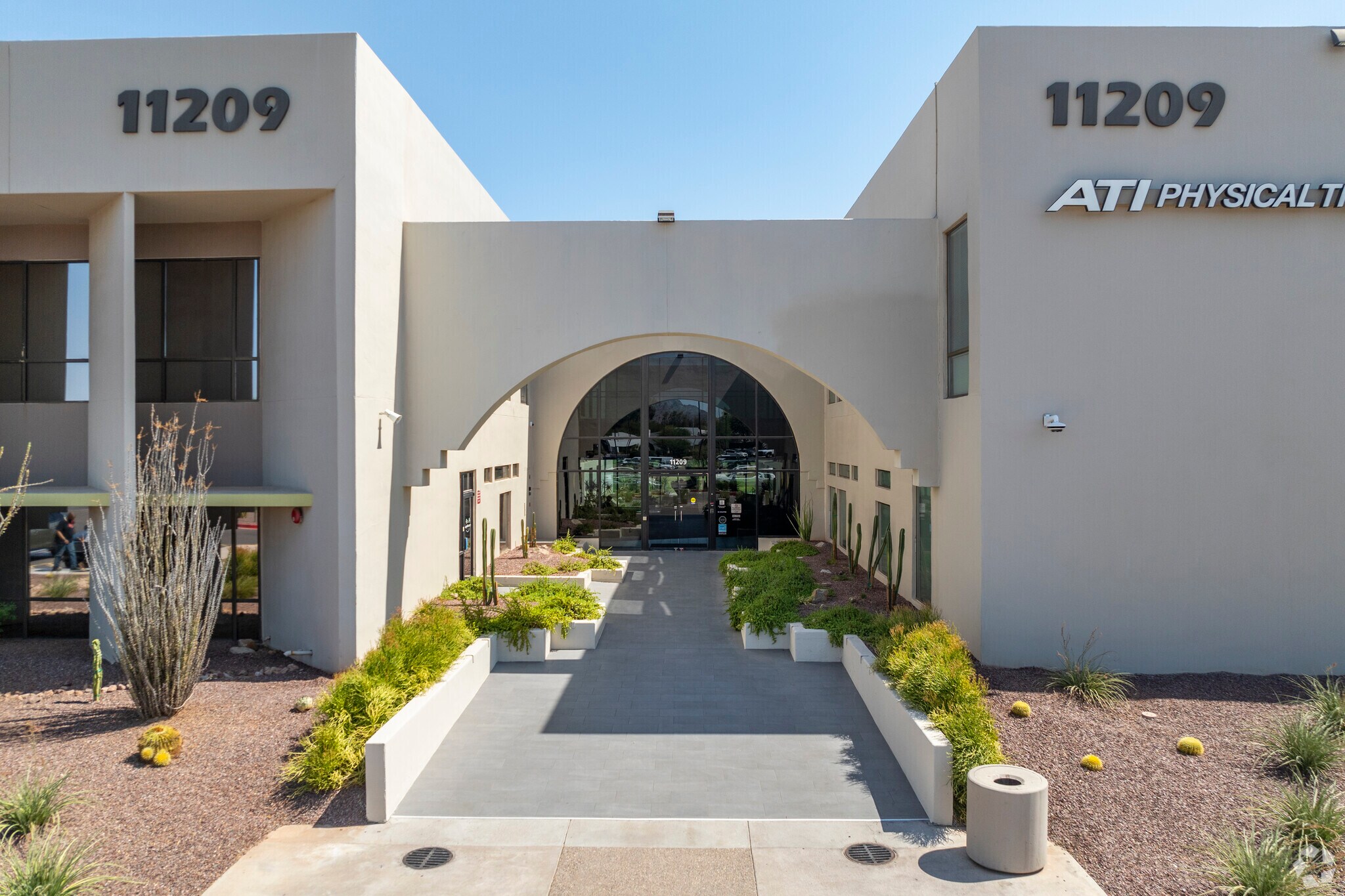 11209 N Tatum Blvd, Phoenix, AZ à louer Photo principale– Image 1 sur 32