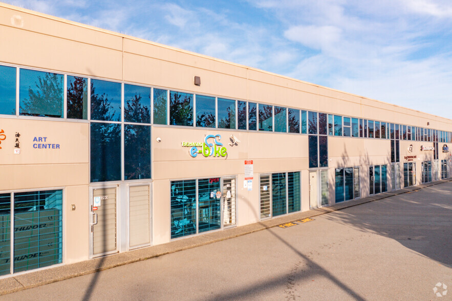 13988 Maycrest Way, Richmond, BC à louer - Photo de l’immeuble – Image 3 sur 4