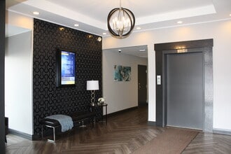 1324 11th Ave SW, Calgary, AB à louer Photo intérieure– Image 2 sur 2