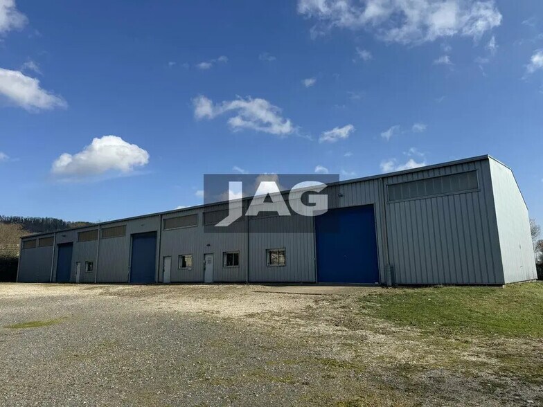 Local d’activités dans Neyron à louer - Photo de l’immeuble – Image 2 sur 13