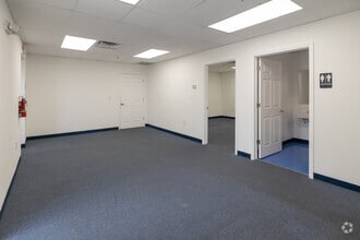 14476 Duval Pl W, Jacksonville, FL à louer Photo intérieure– Image 2 sur 5