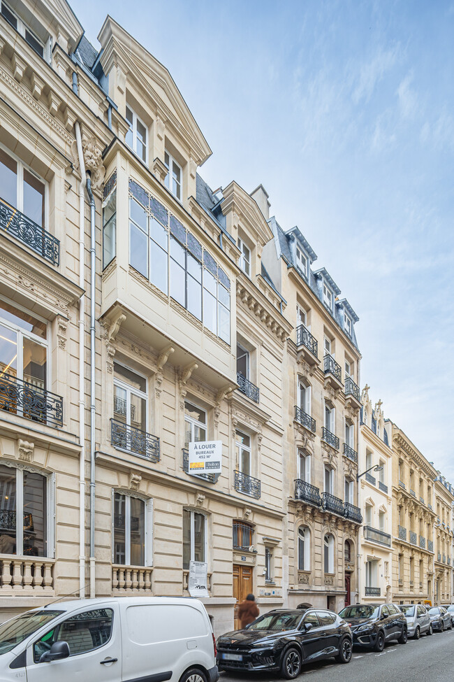 Plus de détails pour 26 Rue Fortuny, Paris - Bureau à louer