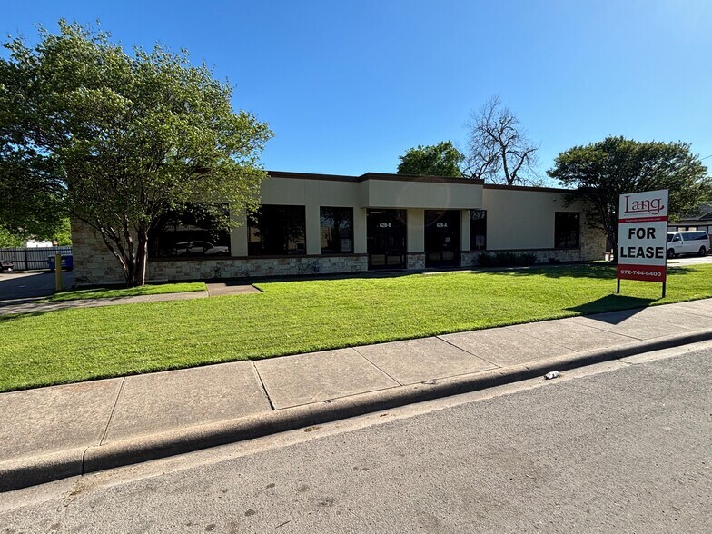 628 Centre St, Dallas, TX à vendre - Photo de l’immeuble – Image 2 sur 13