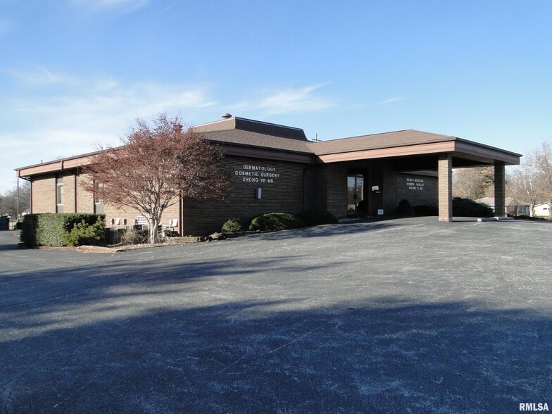909 E Grant St, Macomb, IL à vendre - Photo principale – Image 1 sur 11