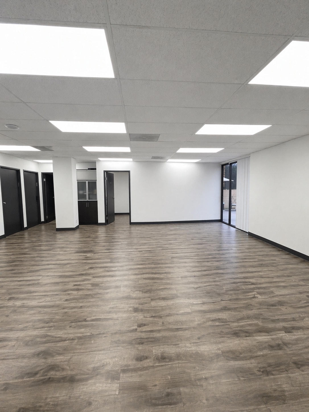 1120 S Robertson Blvd, Los Angeles, CA à louer Photo intérieure– Image 1 sur 8