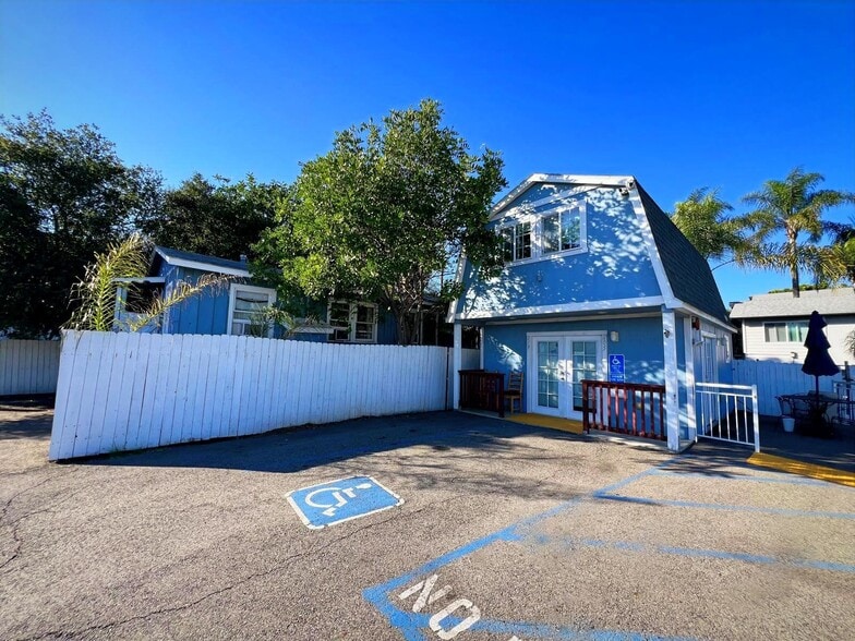 408 Pico Ave, Fallbrook, CA à vendre - Photo principale – Image 1 sur 11
