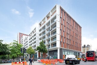 Plus de détails pour Dalston Sq, Londres - Local commercial à louer